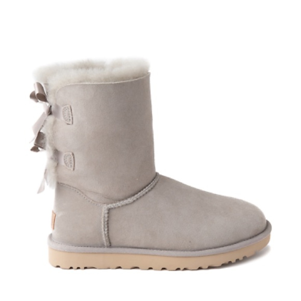 COPY - •bailey bow II grey uggs•